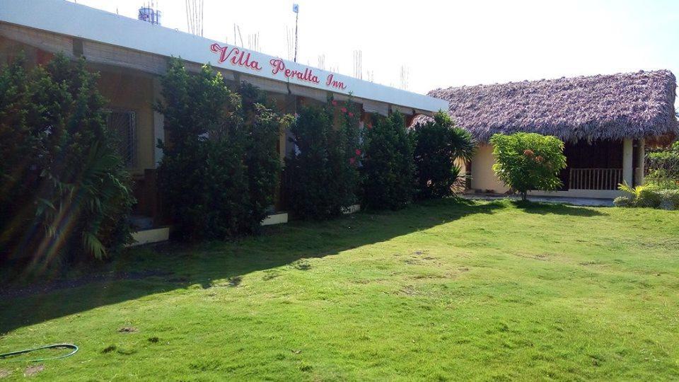 Villa Peralta Inn Donsol Dış mekan fotoğraf